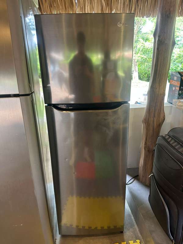 Large LG fridge, double door - working