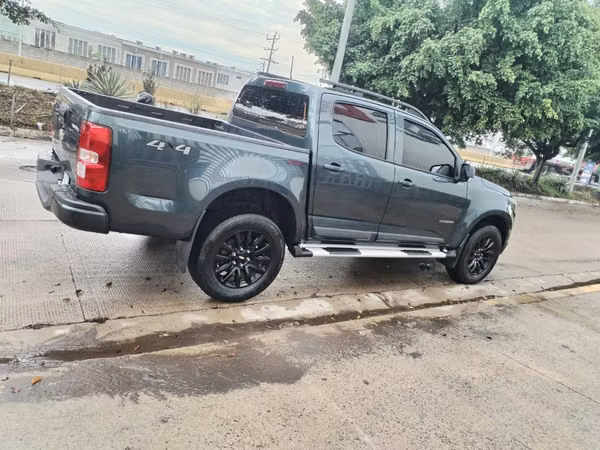 Sell Colorful Chevrolet bought in agency
