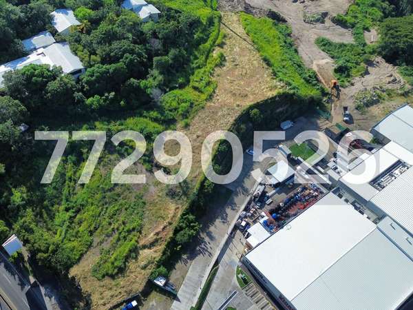 Golden Road, land for sale!
