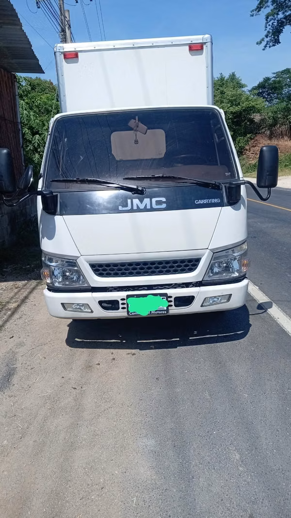 Truck JMC model N601 Negotiable