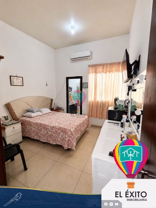 VENDO CASA EN RESINDECIAL METROPOLIS SAN GABRIEL, SAN SALVADOR