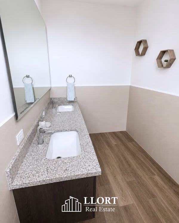 Penthouse AMUEBLADO en ALQUILER en Torre Premier
