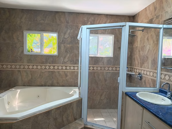 HOUSE FOR SALE IN SAN BENITO COLONY IDEAL FOR INVESTMENT