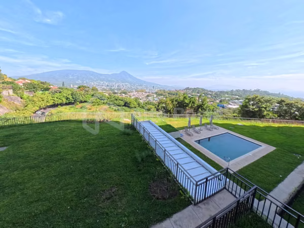 Venta de apartamento en La Cima