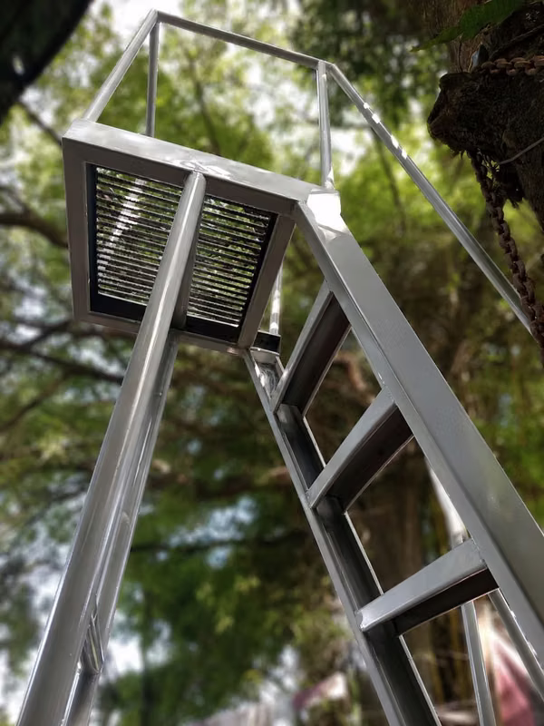 Escalera de plataforma 