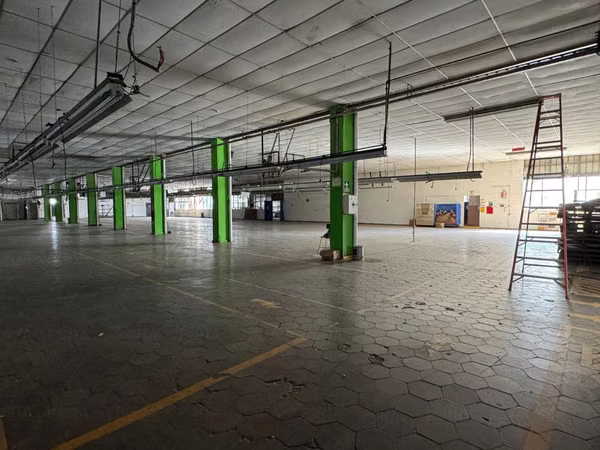 EN ALQUILER | BODEGA INDUSTRIAL EN ZONA FRANCA SAN BARTOLO, SAN SALVADOR