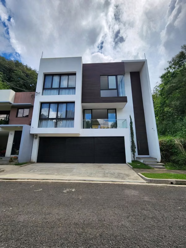 House is sold in Cuembres de Cuscatlán, Old Cuscatlán