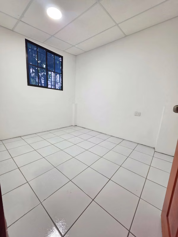 EN VENTA casa de un nivel en Nuevo Lourdes, Colón, La Libertad