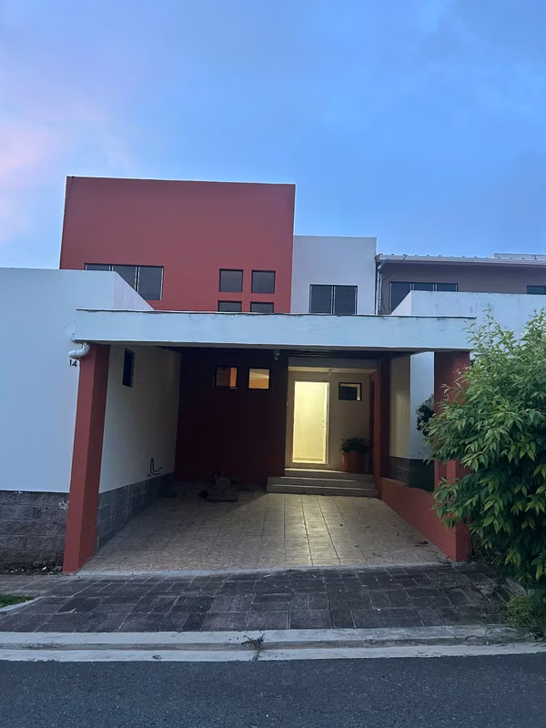 MIRAMAR - ALQUILER DE CASA