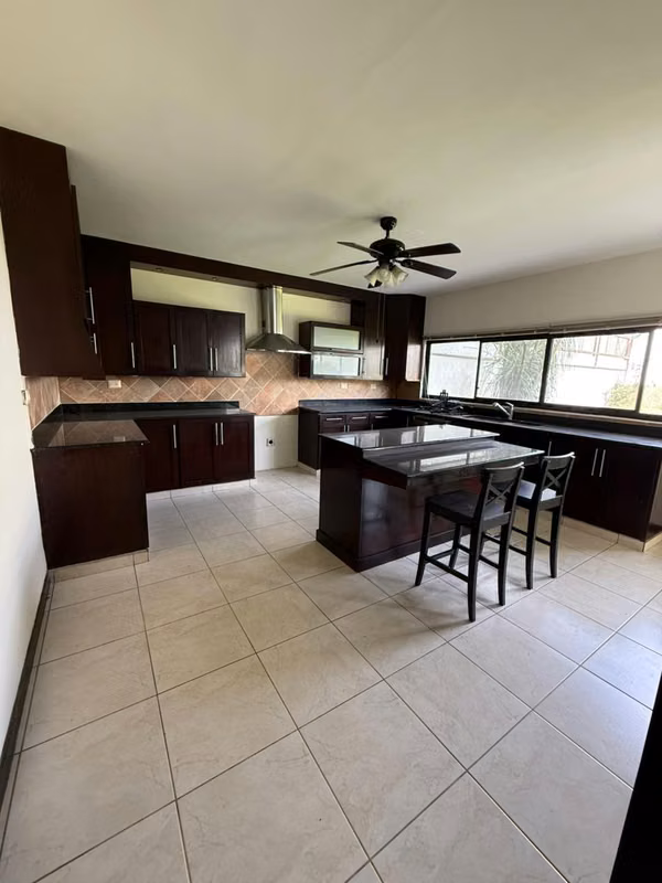 ALQUILER DE CASA EN CUMBRES DE CUSCATLÁN EN PRIVADO, Antiguo Cuscatlan