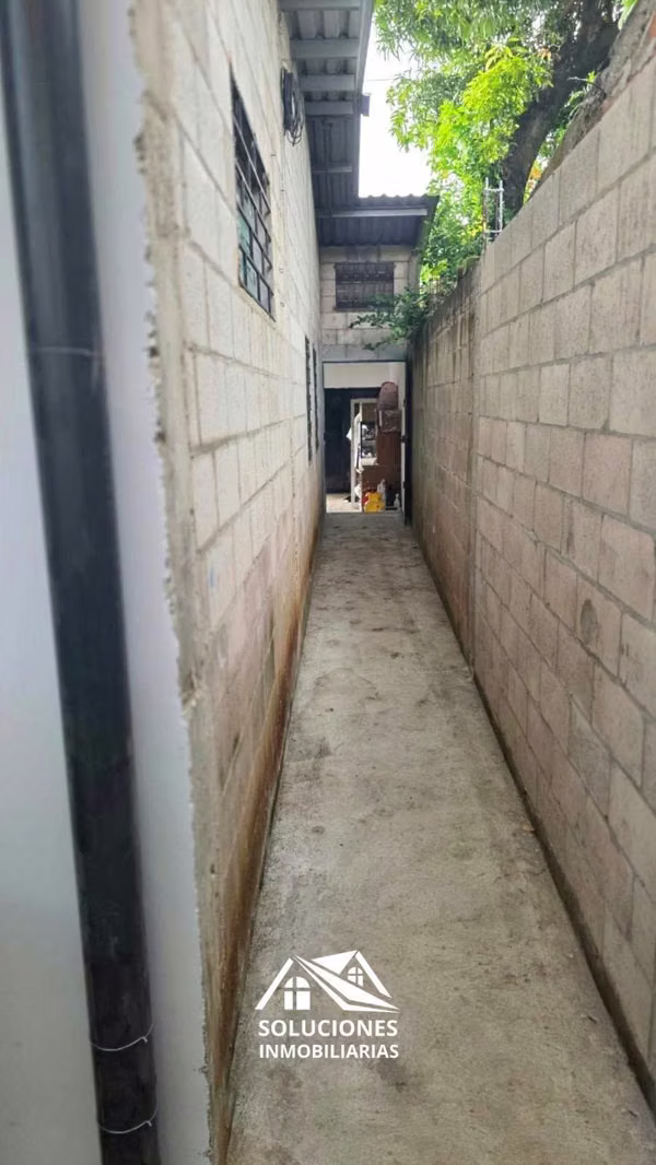SE VENDE CASA REMODELADA | UBICADA EN ATIQUIZAYA, AHUACHAPÁN, EL SALVADOR.