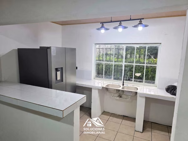 SE VENDE CASA | UBICADA EN ATIQUIZAYA, AHUACHAPÁN, EL SALVADOR.