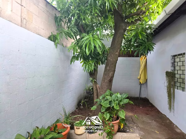 SE VENDE CASA REMODELADA | UBICADA EN ATIQUIZAYA, AHUACHAPÁN, EL SALVADOR.