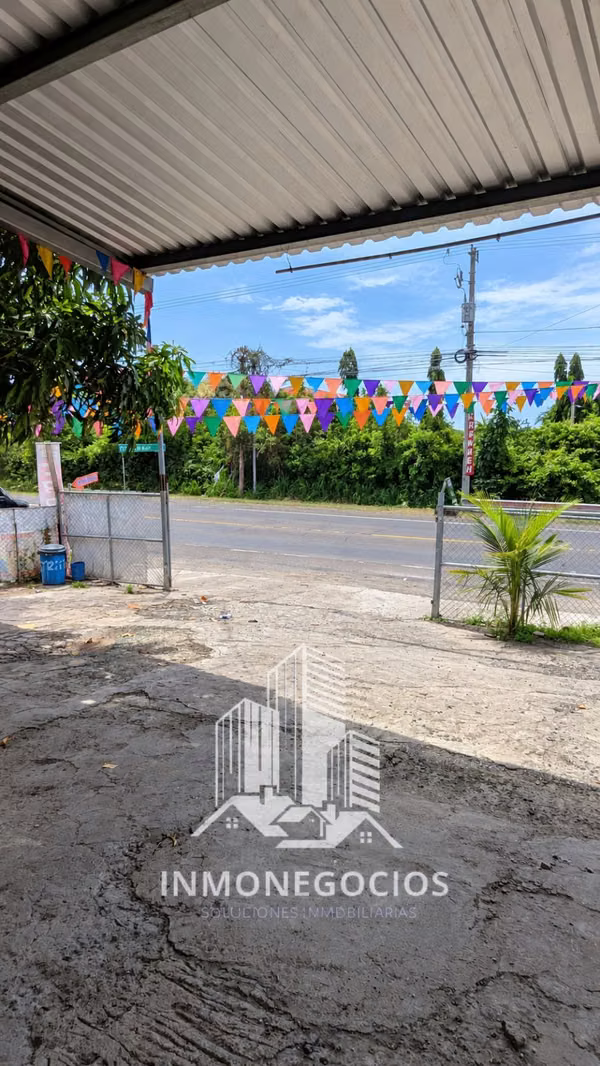 PLAZA COMERCIAL EN VENTA EN SAN BLAS, LA LIBERTAD
