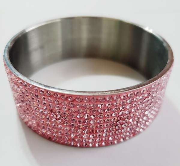 Beautiful and Dina Bracelet in stainless steel.