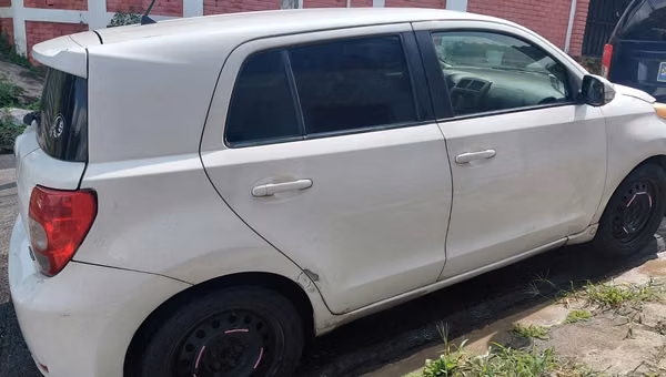 Vendo Scion xD 2012