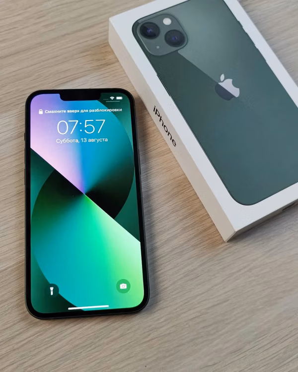 iPhone 13