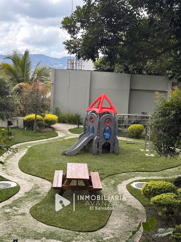 Col. Escalón | 3 habitaciones | 3 baños | vistas al volcán y la ciudad |$1,450