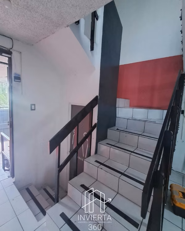 HOUSE FOR HOUSING OR OFFICE