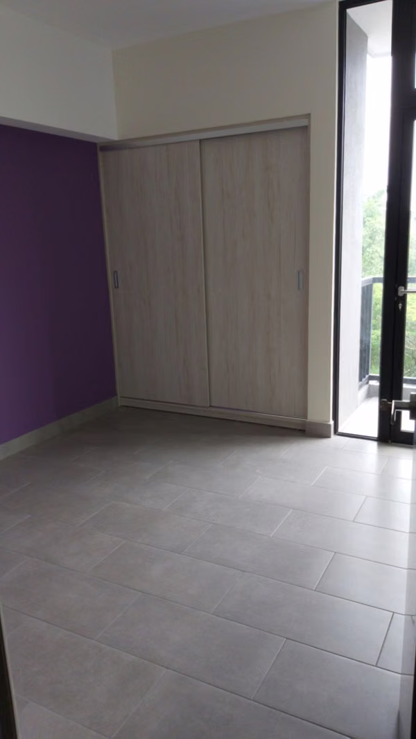 Alquilo Apartamento de 3 habitaciones en Condado Santa Rosa