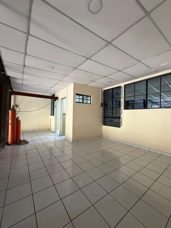 The property has high potential, land has 562.59 square and construction rods: 261.6