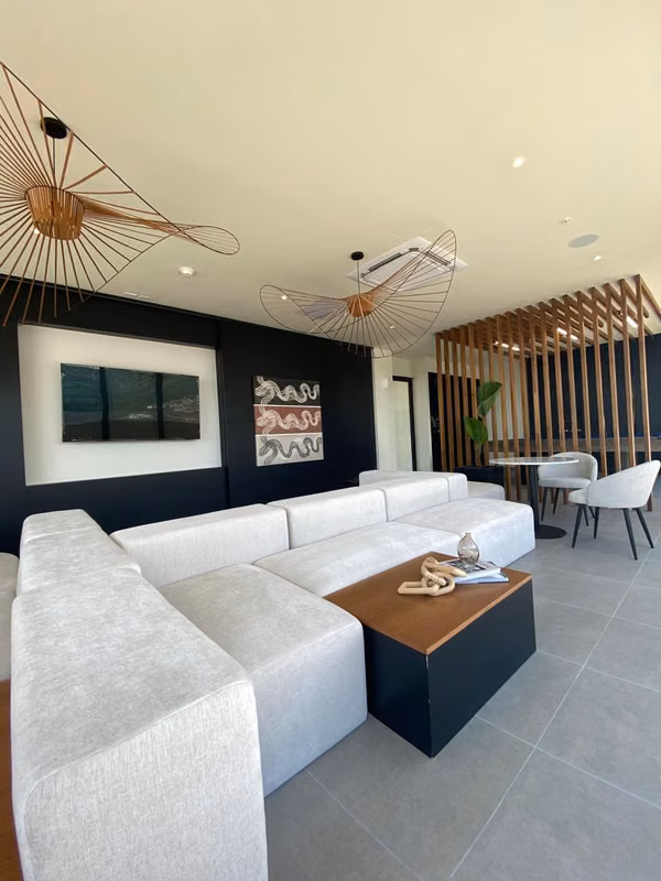 SE ALQUILA APARTAMENTO 8VII HOMES Colonia Escalón, Incluye línea blanca Nivel alto con vista al volcán  Características 