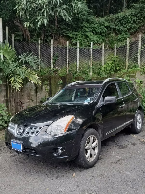 Linda Nissan 2014 En buen estado