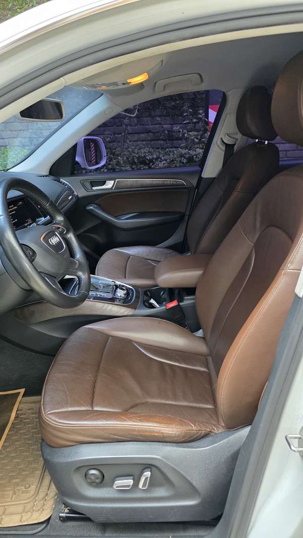 Audi Q5 2016 agency