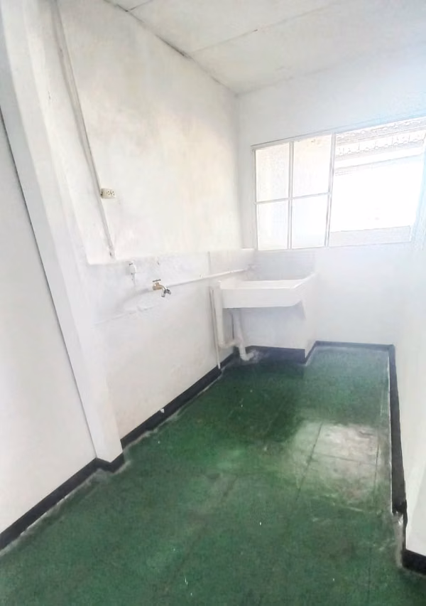 Alquiler de habitaciones independientes en zona céntrica de San Salvador
