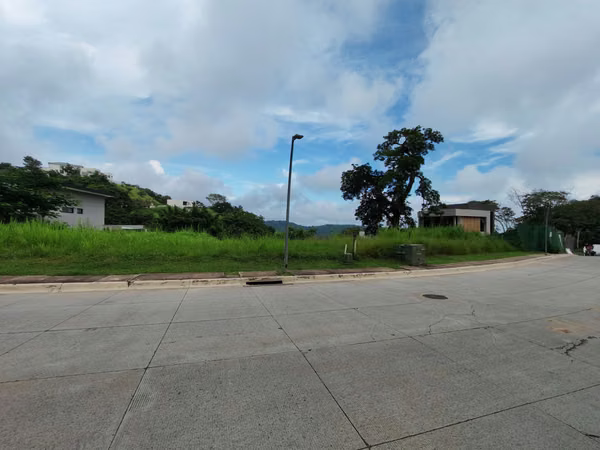 Land for sale in Country Club El Encanto, San José Villanueva