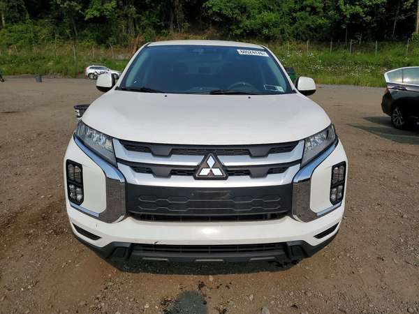 MITSUBISHI OUTLANDER SPORT ES 2021