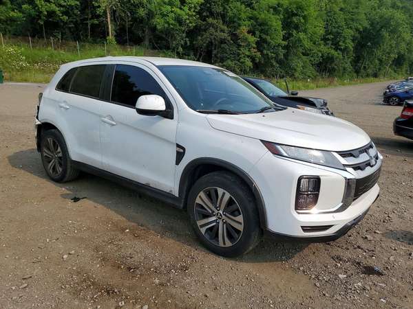 MITSUBISHI OUTLANDER SPORT ES 2021