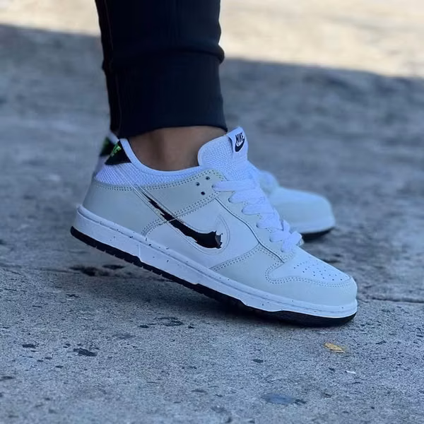 Nike Dunk Glitch