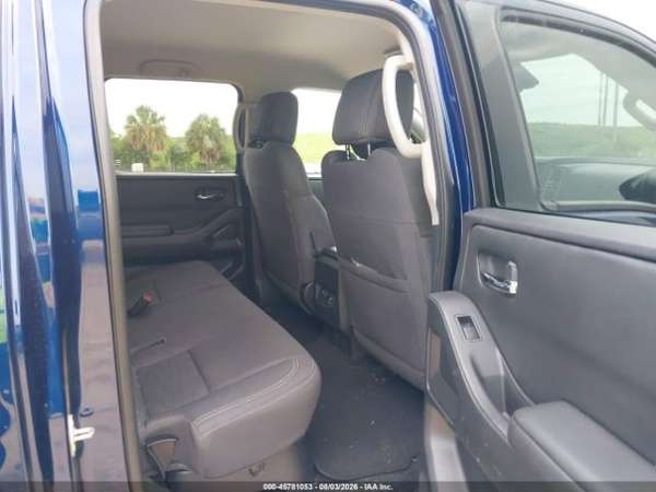 NISSAN FRONTIER SV 2023