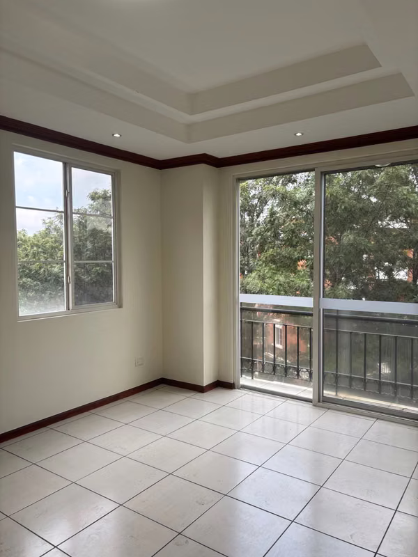 ALQUILER DE APARTAMENTO DE 195 M2, SIN MUEBLES, EN PORTAL LA CASTELLANA. SAN BENITO