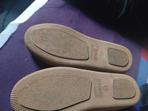 Vendo bonitos zapatos cómodos 