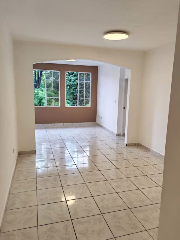 Apartment with white line for rent in San Benito