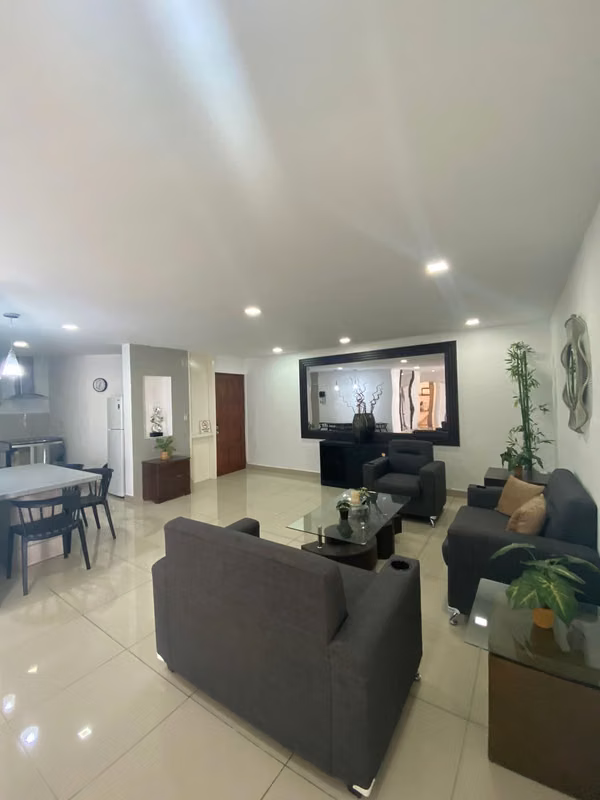 It's all right. 130 M2 - 3 rooms - Presc room