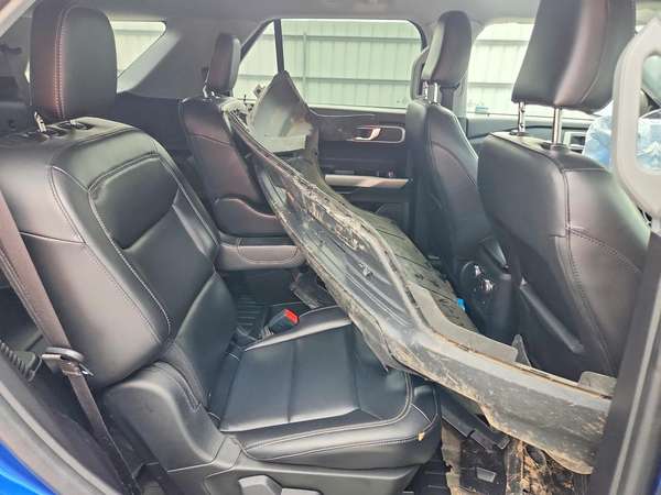 FORD EXPLORER XLT 2021