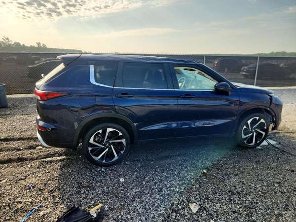 MITSUBISHI OUTLANDER SE 2024