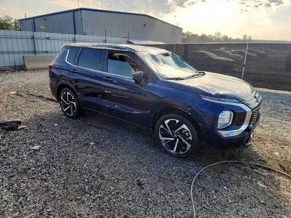 MITSUBISHI OUTLANDER SE 2024