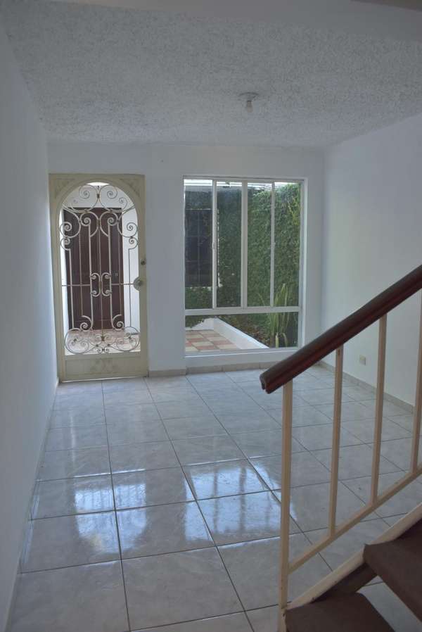 HOUSE FOR SALE IN MIRAMONTE