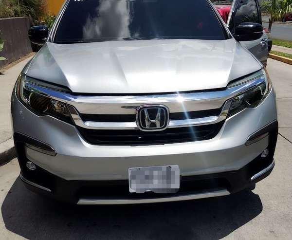 HONDA PILOT 2021 TOURING 3 FILAS DE ASIENTOS