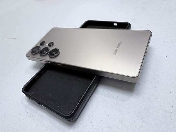 Samsung Galaxy S25 ULTRA