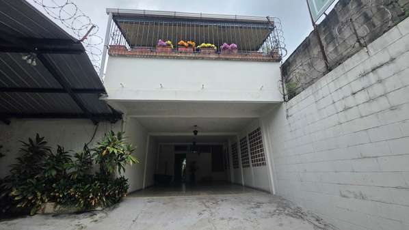 Casa de un nivel en Colonia Miramonte
