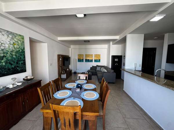 SE ALQUILA APARTAMENTO TORRE 21 SAN BENITO, AMUEBLADO, tiene 117.3 Mts2 Consta de: . Sala Comedor . Baño social . Cocina