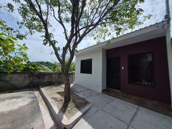  ¡CASA EN VENTA EN NUEVOS HORIZONTES!