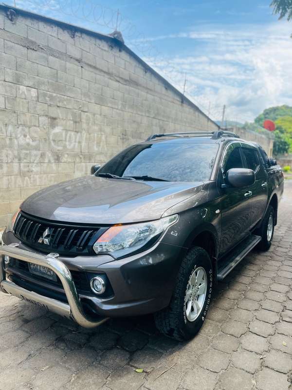 Mitsubishi l200 doble cabina 2020 4x4 