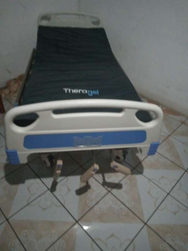 Cama hospitalaria 