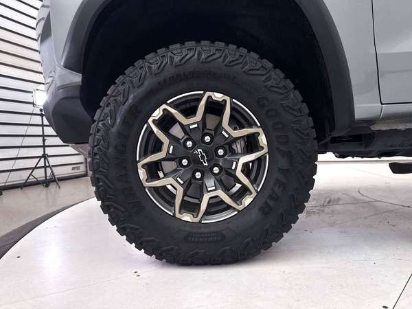 CHEVROLET COLORADO ZR2 2024
